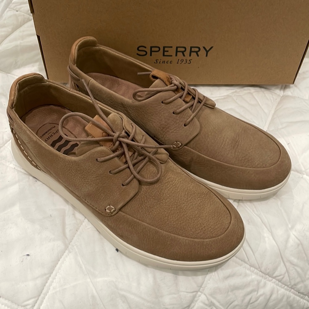 NIB Sperry coastal Boat shoe